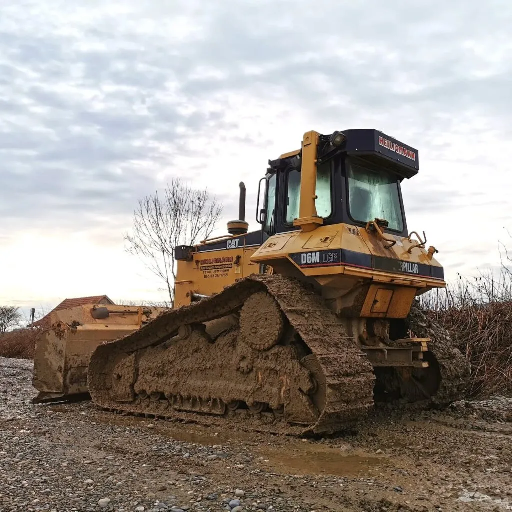 A CAT D6M Dozer